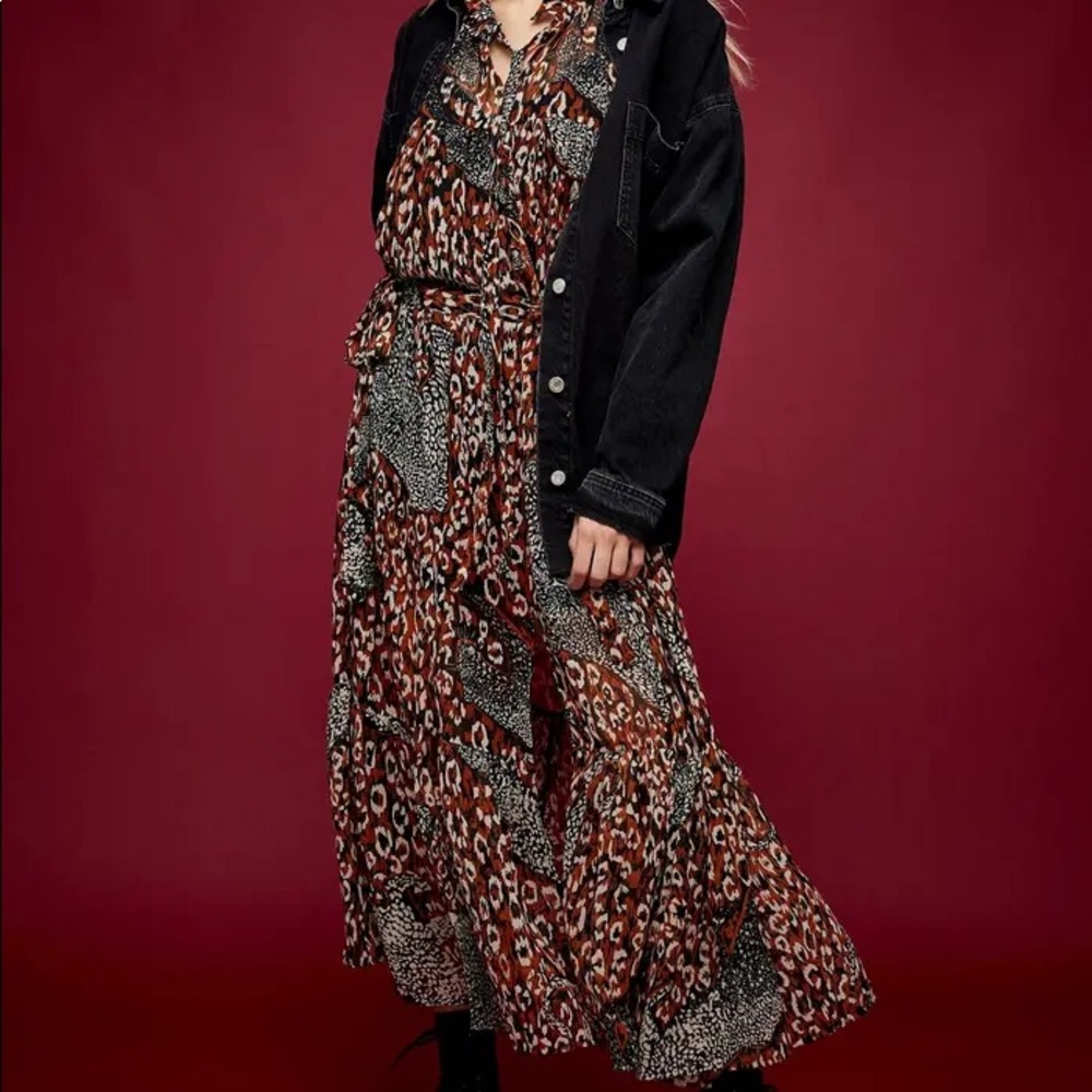 Idol Leopard Maxi Dress - WORN ONCE!